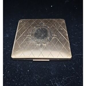 Vtg 1950s Elgin American Gold Tone Powder Compact Etched Top Case Square Brass
